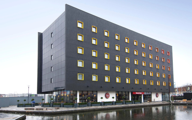 Premier Inn Walsall Town Centre