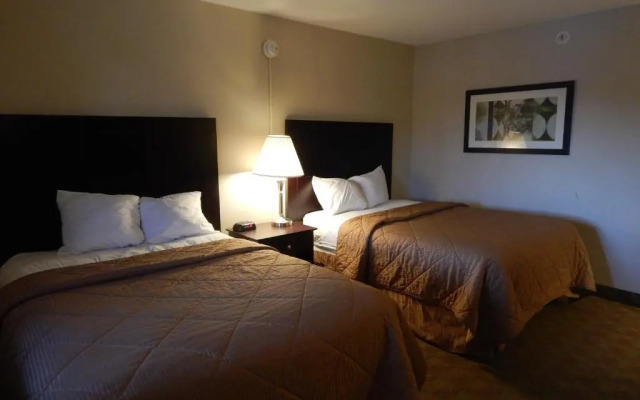 Super 8 White River Junction