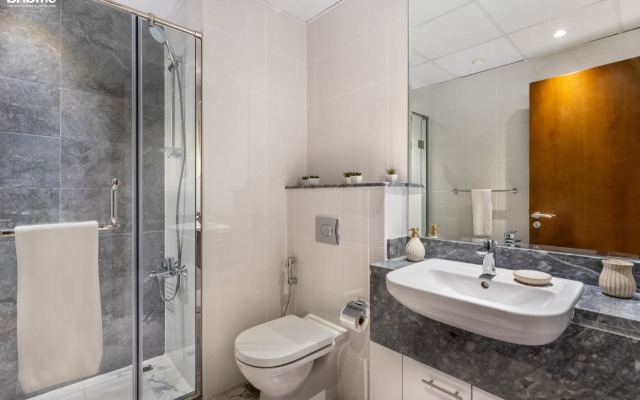 Luxury 2B Apt Al Habtoor Amna Tower