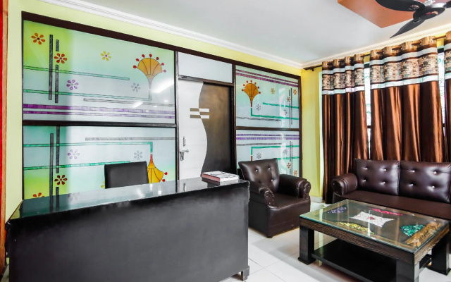 Hotel Harrys 1 by OYO Rooms