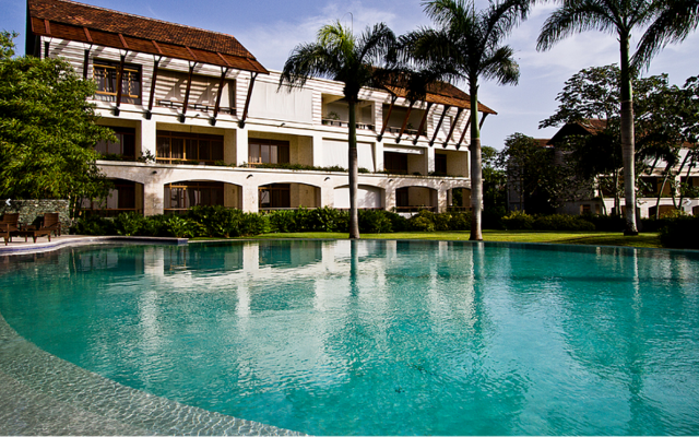 Los Altos Condo Residences