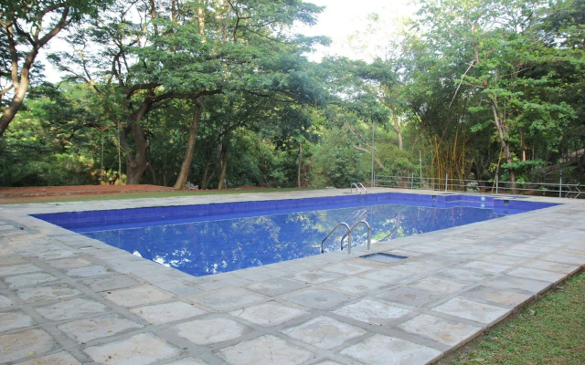 Dambulu Oya Family Park
