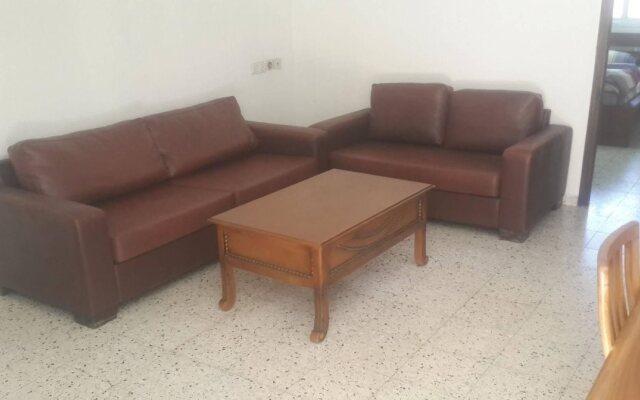 Al Yakhour Hostel