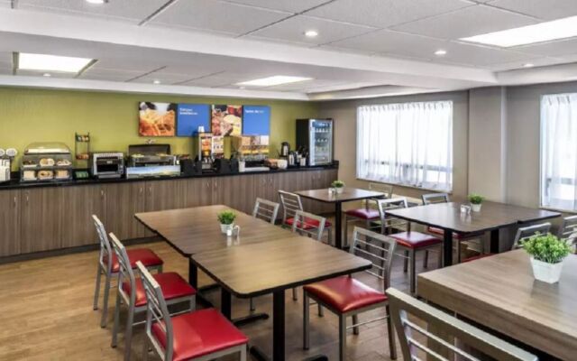 Comfort Inn Magnetic Hill