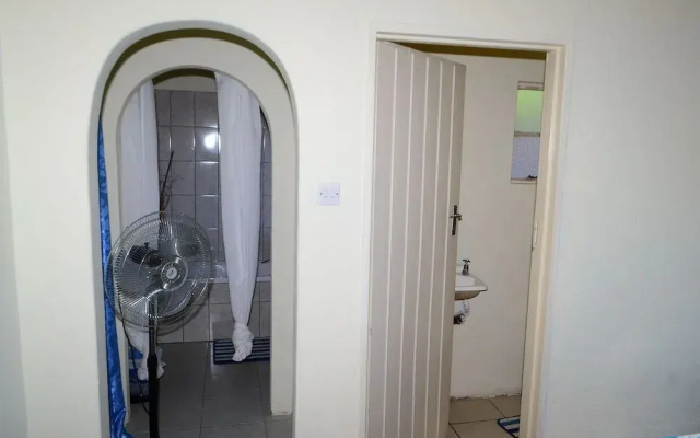 Breeze Guest House