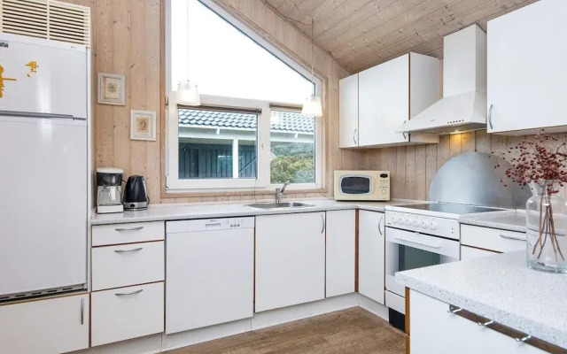 6 Person Holiday Home in Harboore-by Traum