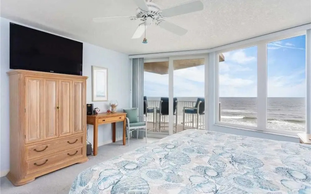 Shores Club 606 - Two Bedroom Condo