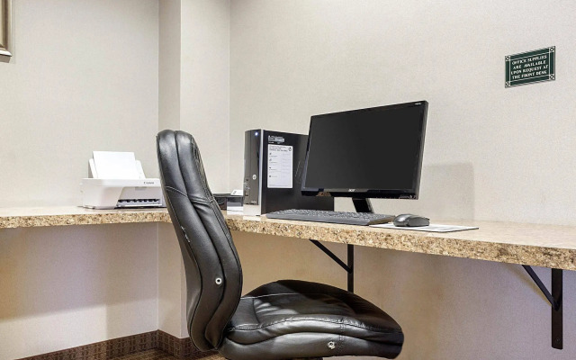 Baymont by Wyndham Jamestown Conference Center & Water Park