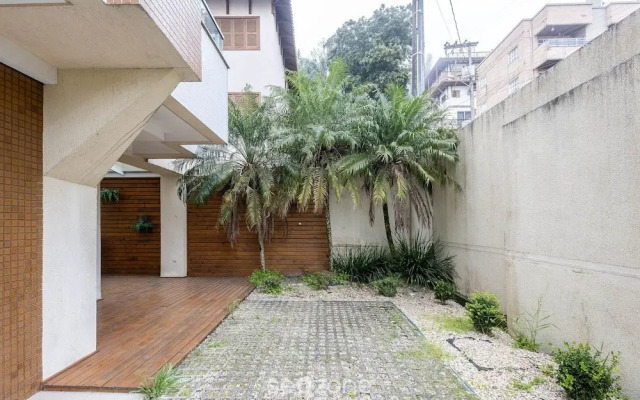 3BR Apt w/ BBQ 290m From Beach Pic0125