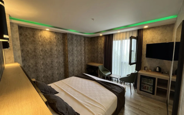 Avni Bey Otel