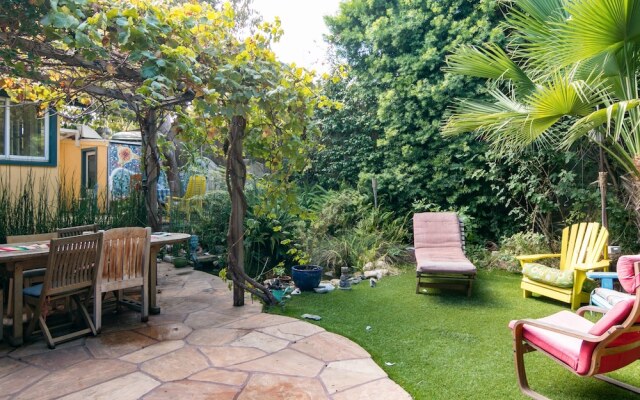 224 W Micheltorena Street House