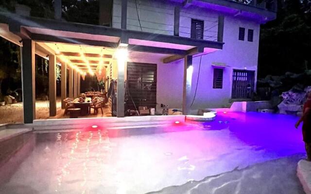 Hokhmah Heart Hotel