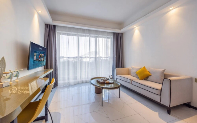 Qingpu Seaview Hotel