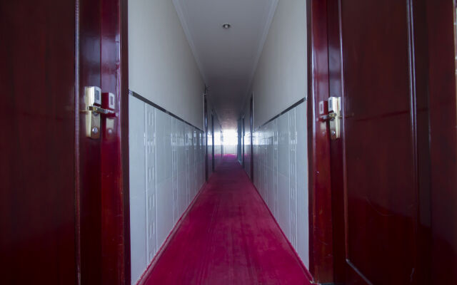 Good Luck Day Hotel