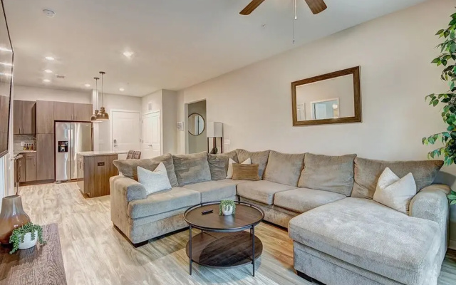 Relax in a Calming Atmosphere in Tucker