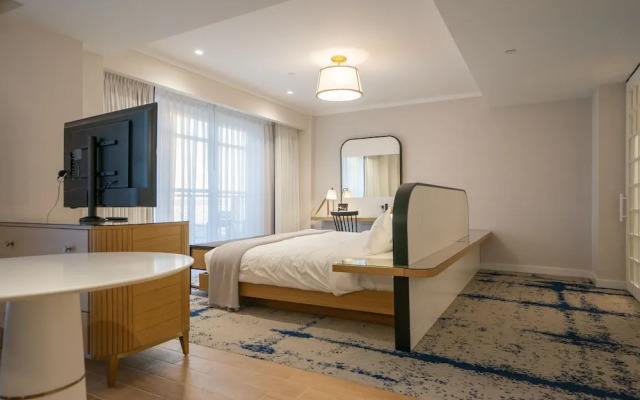 The Brenton Hotel