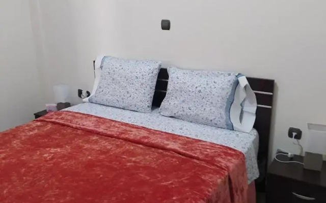 Marousi Comfy Apartment With Balcony