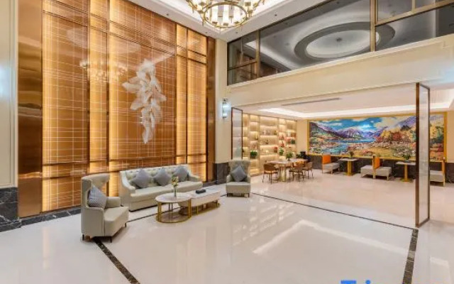 Vienna Hotel (Zhangzhou Jinfeng Industrial Park Business Center)