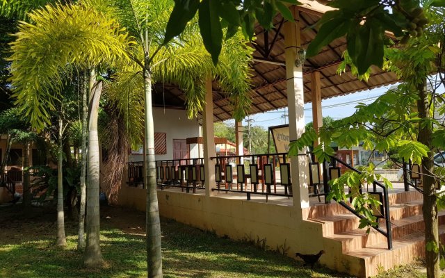 Naraya Lanta Resort