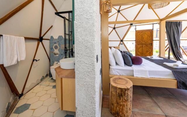 Kalkan Dome Suites & Deluxe-Glamping Holiday In Kalkan