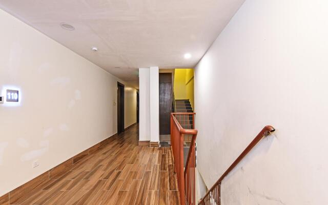 Capital O 90574 Hotel Glo