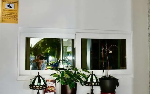 Hostal Garden Rous