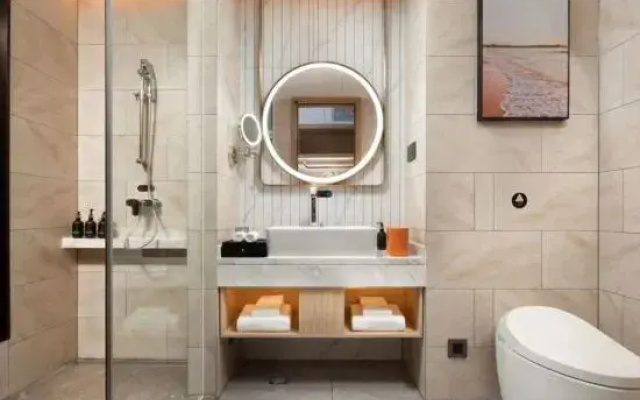 Vienna 3 Best Hotel (Shaoshan Dadao South Railway Station)