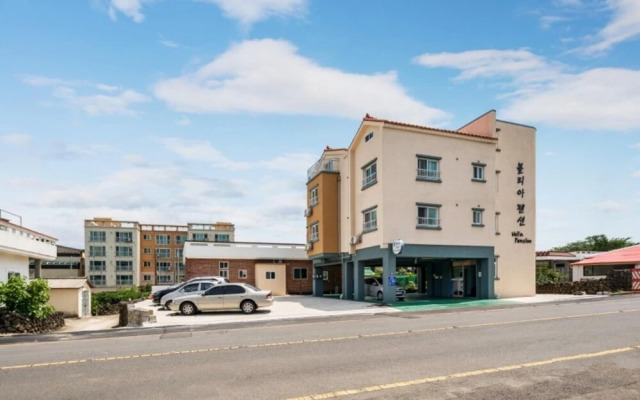 Seogwipo Jungmun Bolia Pension