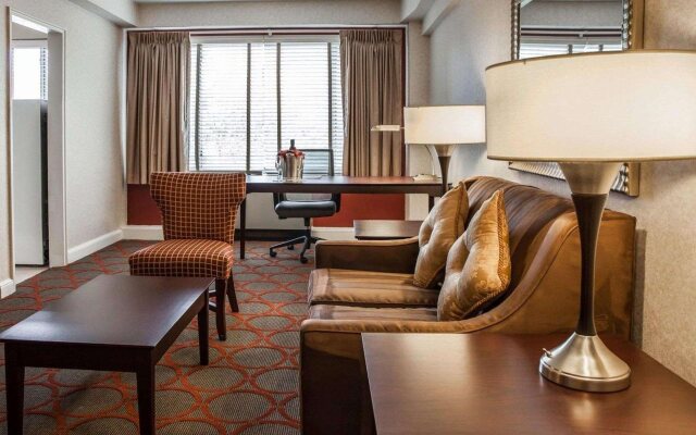 The Virginian Suites, an Ascend Collection hotel