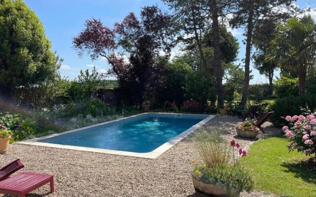 Fleurs de Vignes Piscine Spa Hammam
