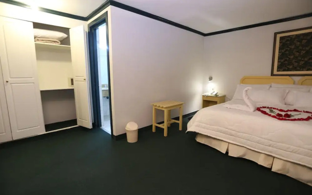 Plaza Mayor Hotel