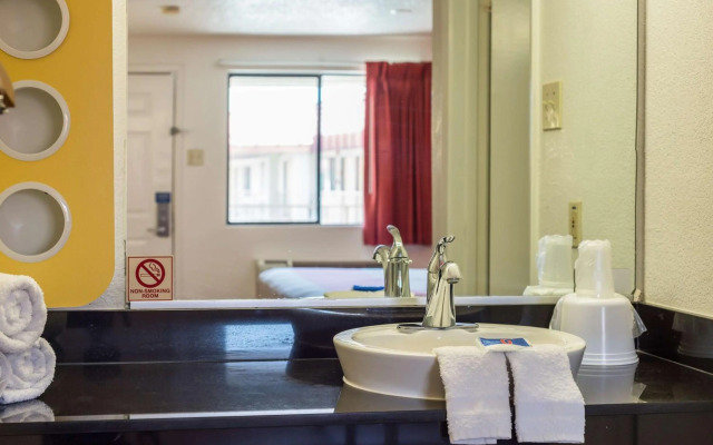 Motel 6 Mesquite, TX - Rodeo - Convention Ctr