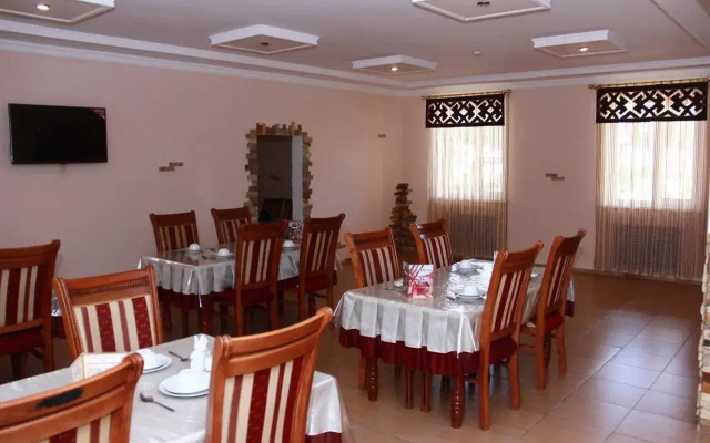Dosliq Hotel
