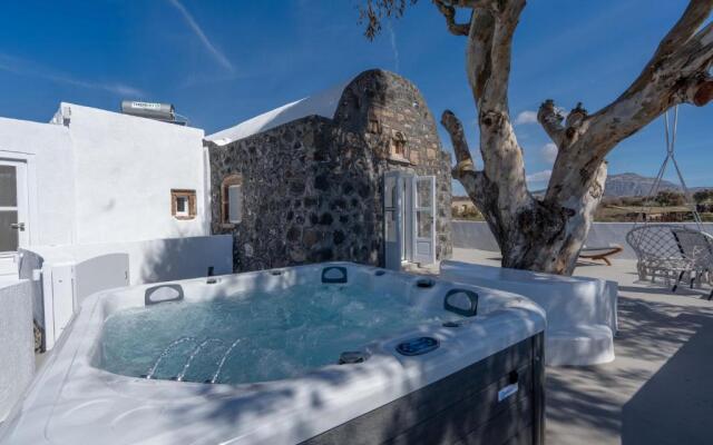 Red beach Harmony Suites Stone house