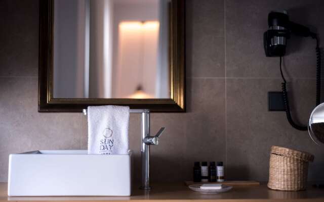 Sunday Boutique Hotel