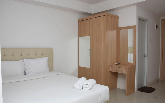 Cozy And Strategic Studio At Bassura City Apartment