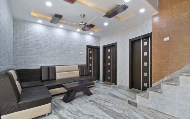 Oyo 24887 New Suhani