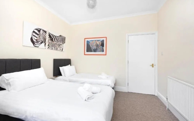 JOIVY Rose Street Hideaway
