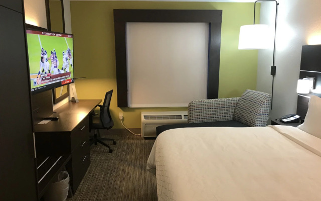 Holiday Inn Express Allentown North by IHG