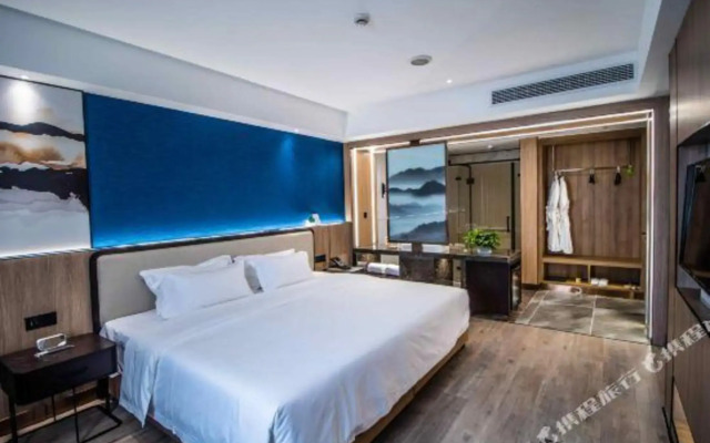 Yufeng International Hotel
