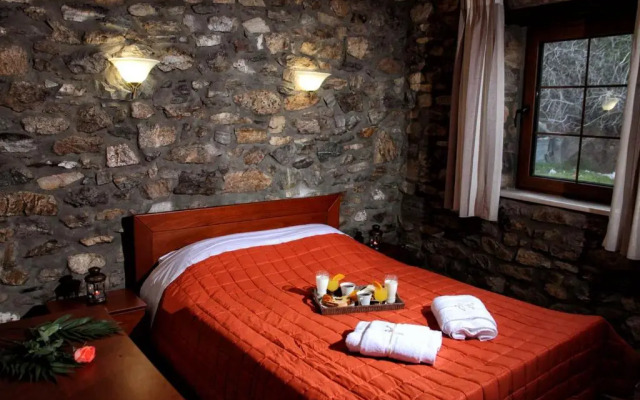 Traditional Apartments Tsikrikonis