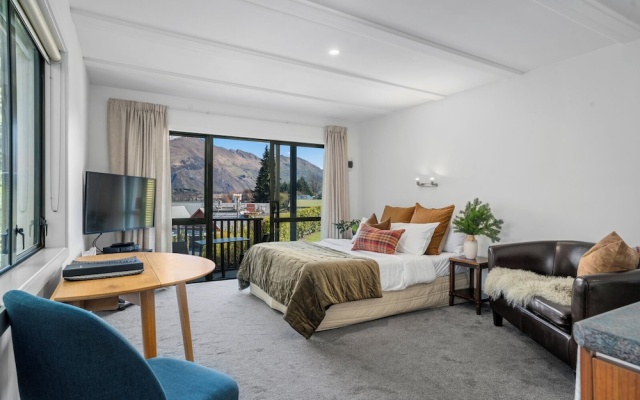 Ride Base Wanaka Apartments – Guest Rooms – Wanaka