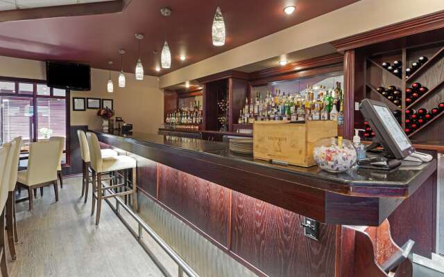 Best Western Grande Prairie Hotel & Suites