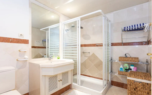 Elviria Luxury Beach Side Sleep 6