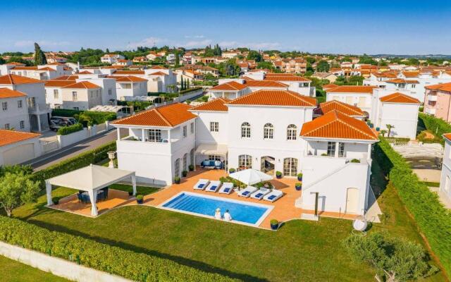 Villa Elegance