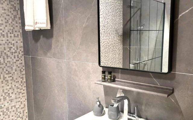 Montecito Apartments