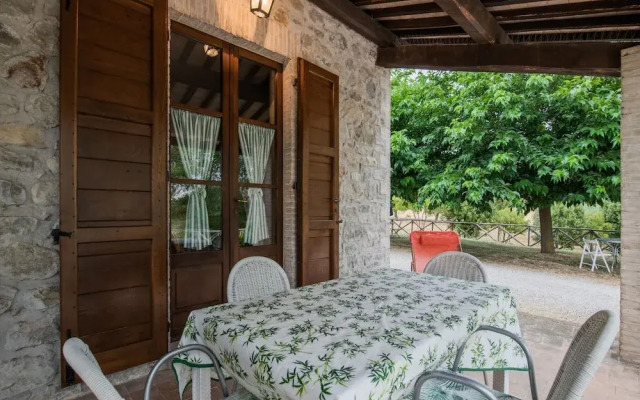 Apartment in Villa With Swimming Pool