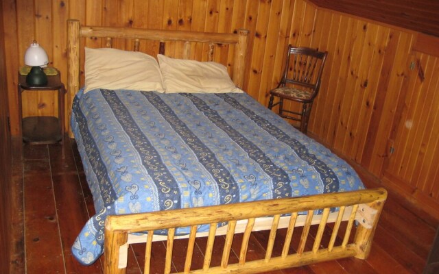 Algonquin Eco-Lodge