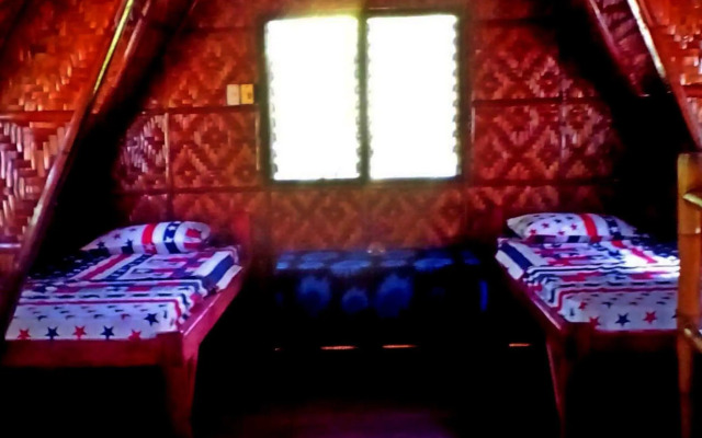 Lennons Place Backpacker Hostel