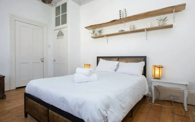 Host Stay St Aubyns Coastal Retreat